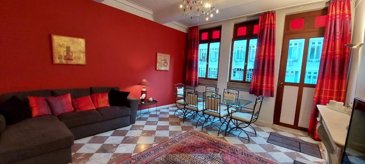 Appartamento Duplex situé au centre du cœur historique de Liège Esterno foto
